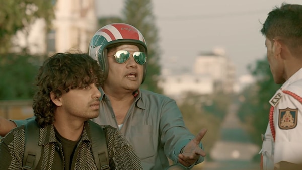 Pruthvi Ambaar and Saikumar in Chowkidar