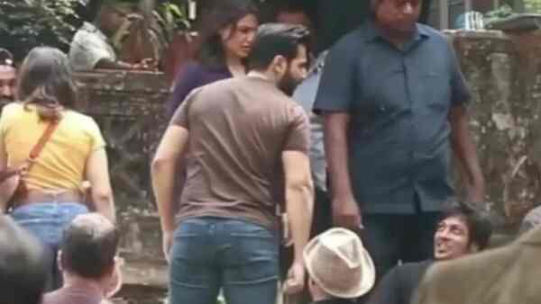 Varun Dhawan-Samantha Ruth Prabhu’s pictures from Citadel India sets LEAKED