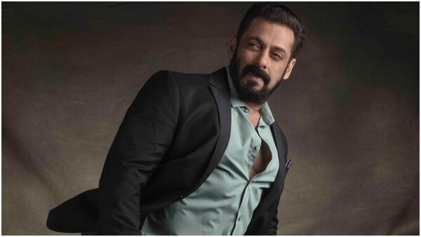 Salman Khan residence firing row - Cops find 5 bullet shells, seize the bike used and the investigation continues; a detailed report
