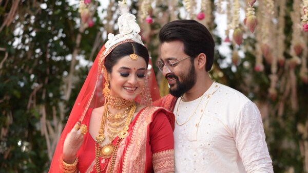 Saurav Das weds Darshana Banik: Checkout the latest photos