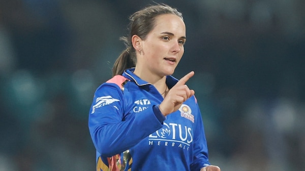 Amelia Kerr picked up three wickets for Mumbai Indians. Image | WPL