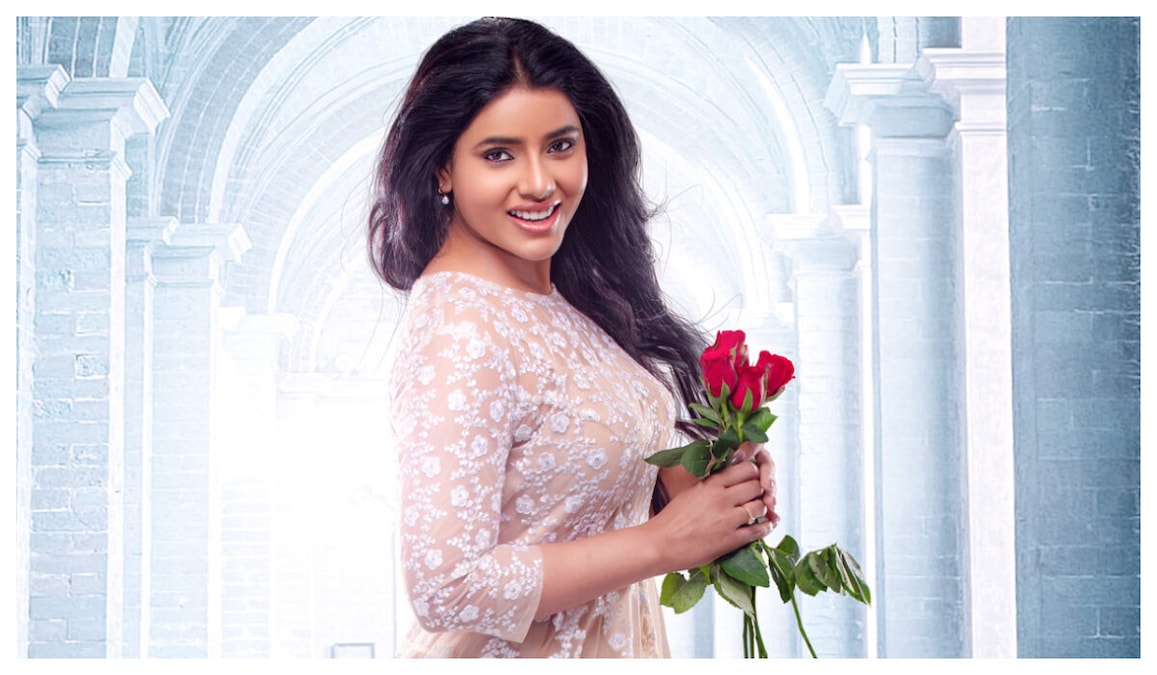 Dear Uma Review: Sumaya Reddy's is realistic and sends a strong message to the medical mafia