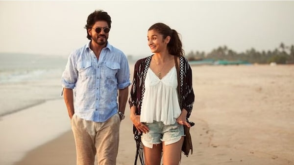 Shah Rukh Khan is Alia Bhatt's character's therapist in Dear Zindagi