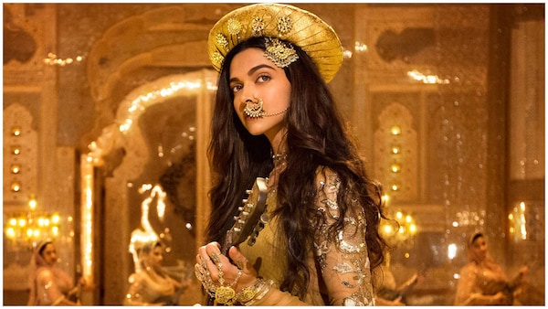 Deepika Padukone's fans overflow with pride as The Academy shares a clip of Bajirao Mastani; Ranveer Singh reacts