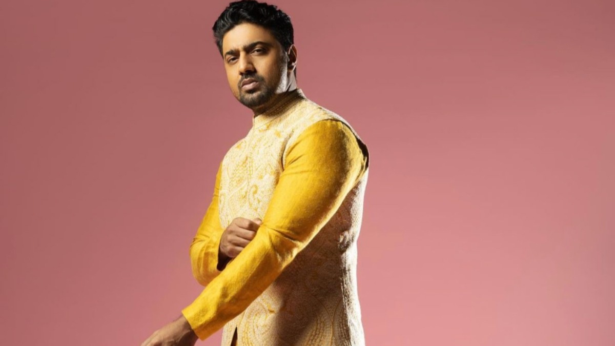 Dev campaigns across Ghatal and retaliates Hiran’s attacks