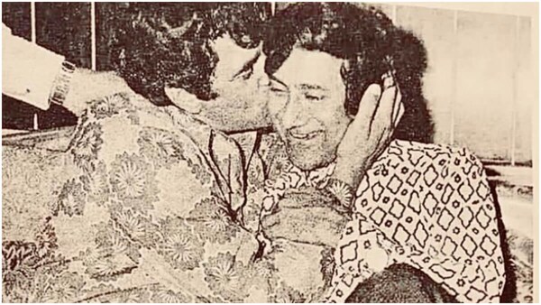 Dharmendra shares an unseen picture with late actor Dev Anand, recalls standing in line to watch his films