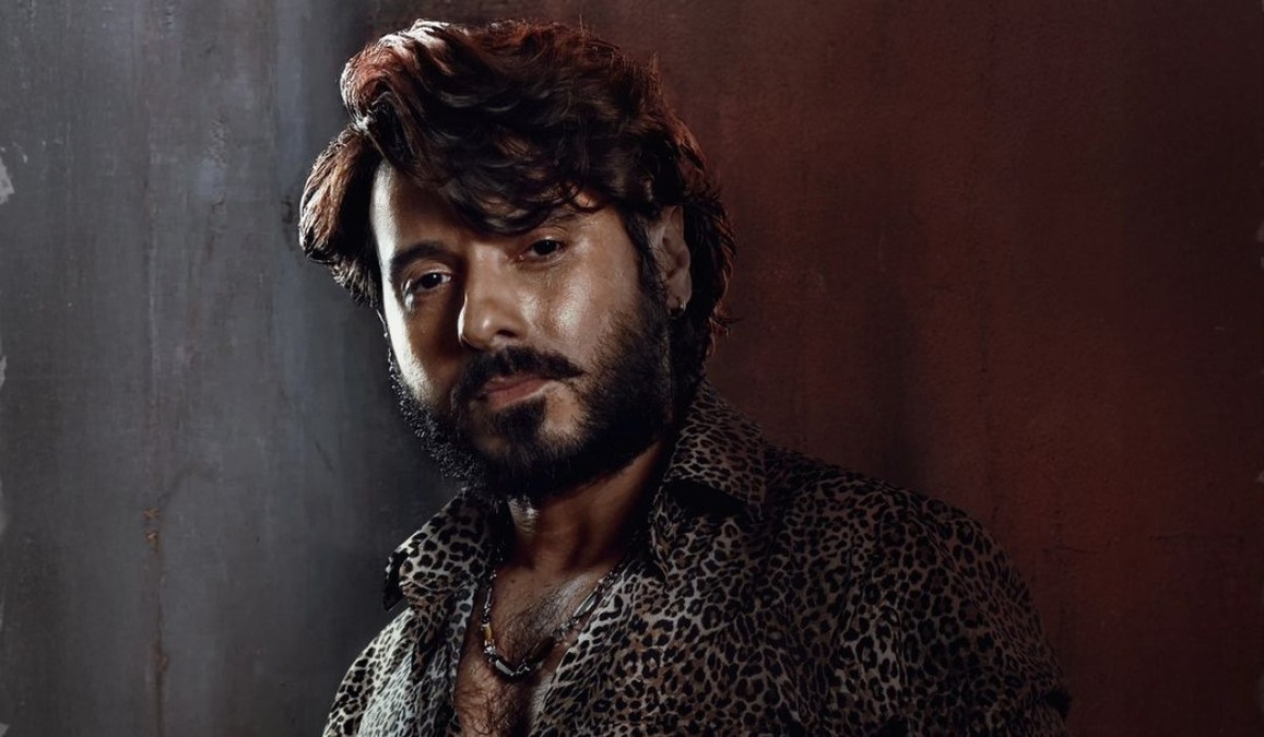 RC16: Ram Charan and Janhvi Kapoor starrer welcomes Divyenndu on board | Check out first-look poster