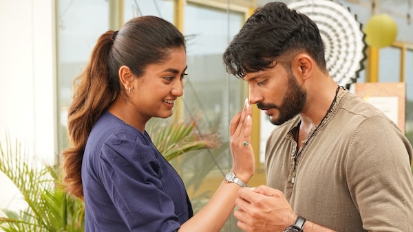 Priyanka and Vijay in Doora Theera Yaana