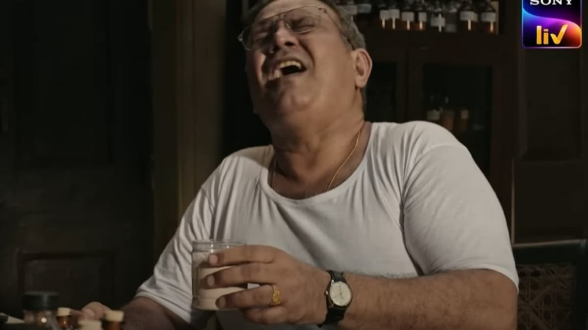 Dr Arora song Bewafa Mashooka: This song from Kumud Mishra’s series is what you want to hear with morning tea