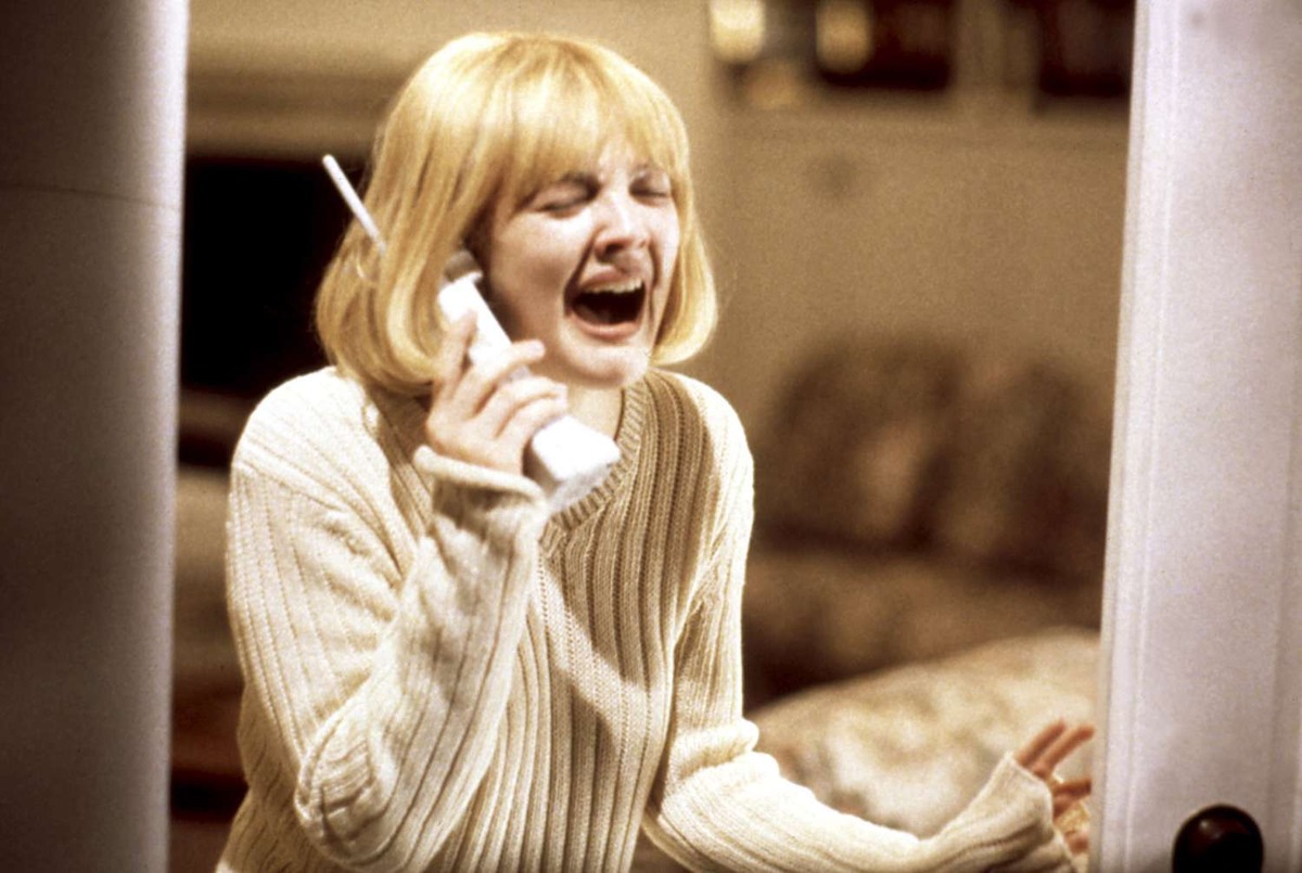 Which character's role was Drew Barrymore initially offered to play in Scream?
