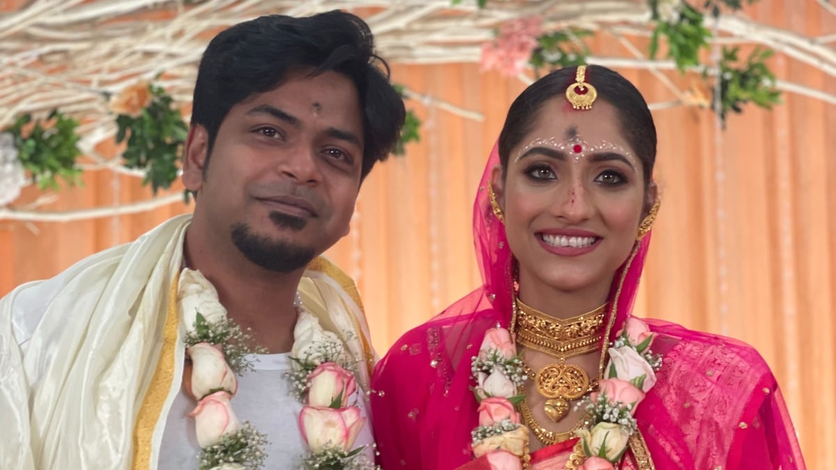 Durnibar Saha opens up: Mohor and I are in love and that is more powerful than social media hatred | Exclusive