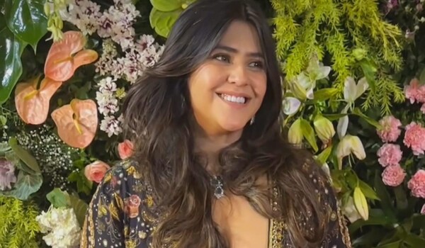 Just looking like a wow: Ektaa Kapoor arrives like a queen at her own Diwali bash