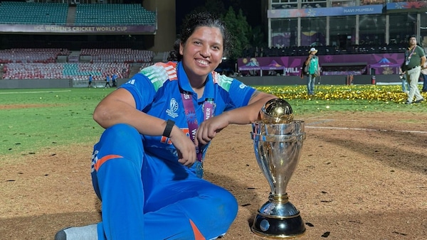 Exclusive: Cricket Association of Bengal to felicitate Richa Ghosh with a golden bat; know the details