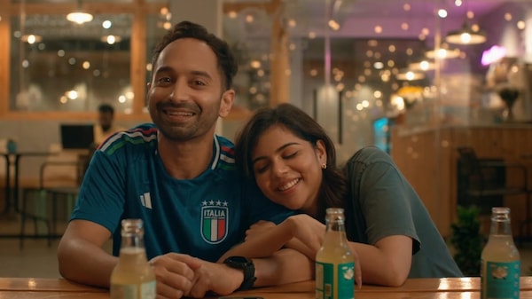 Fahadh Faasil and Kalyani Priyadarshan in Odum Kuthira Chaadum Kuthira
