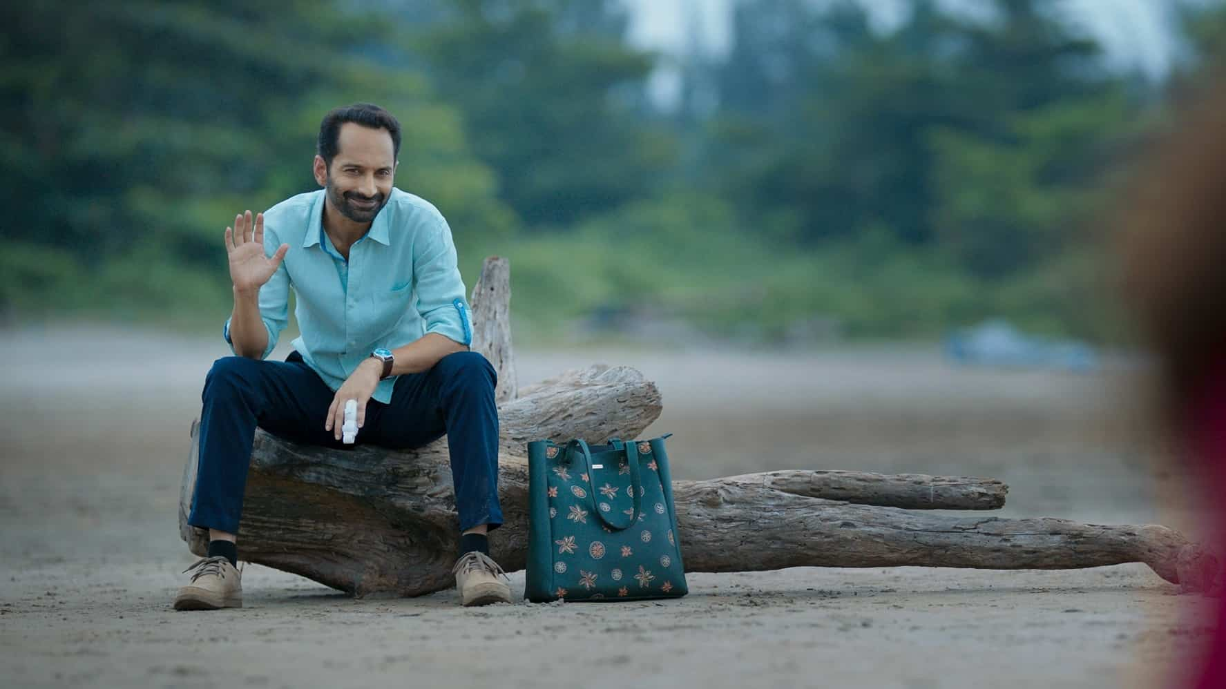 Fahadh Faasil starrer 'Pachuvum Athbutha Vilakkum' to stream on