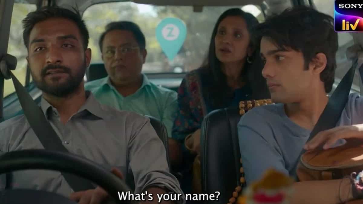 https://www.mobilemasala.com/movie-review/Family-Aaj-Kal-review---Apoorva-Aroras-series-looks-into-the-eyes-of-society-and-asks-them-to-get-it-together-i229356