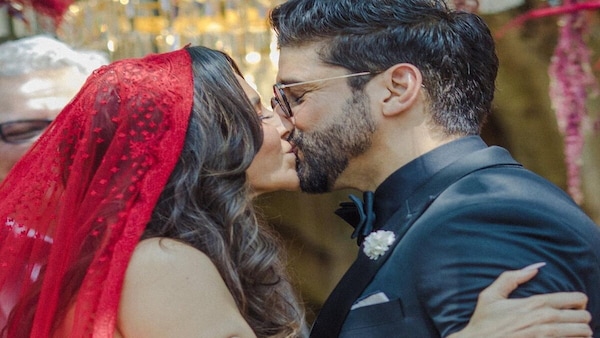 Happy 365, here's to...: Read Farhan Akhtar's sweet wish for wife Shibani on their first wedding anniversary