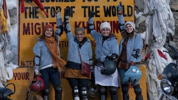 Dhak Dhak: Ratna Pathak Shah, Dia Mirza, Fatima Sana Shaikh, Sanjana Sanghi ride from Delhi to the world's highest motorable pass Khardung La