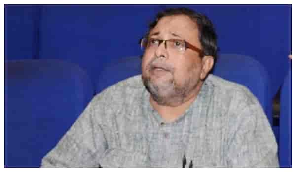 Director and Theater veteran Goutam Halder passes away, his film Bhalo Theko’s heroine visits his house to pay tribute