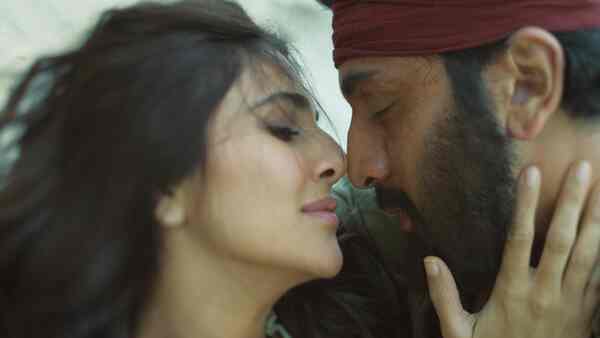 Shamshera song Fitoor: Director praises Ranbir Kapoor-Vaani Kapoor’s ‘sensual chemistry’; track out on THIS date