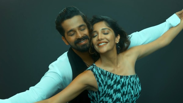 Pruthvi Ambaar and Milana Nagaraj get all romantic in Kaddu Kaddu from For Regn