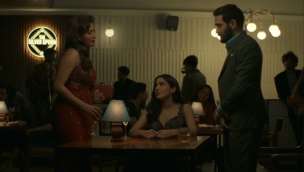 Gaslight Twitter review: Netizens praise Sara Ali Khan, Vikrant Massey and Chitrangda Singh, but not the film