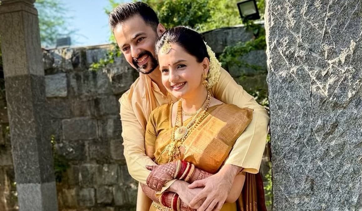 Saath Nibhaana Saathiya’s Gopi Bahu aka Gia Manek ties knot with TV star Varunn Jain | See Bhuta Shuddhi Vivaha pics