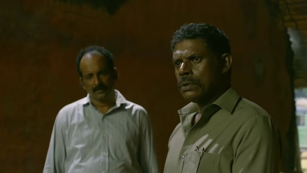 Gibin Gopinath and Vinayakan in Kalamkaval