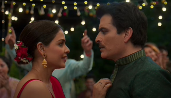 Trial Period song Gole Male: Genelia Deshmukh and Manav Kaul's endearing track is a tribute to the rich folk traditions of Bengal