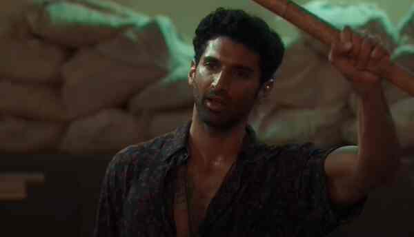 Gumraah on OTT: When and where to watch Aditya Roy Kapur and Mrunal Thakur's crime thriller drama