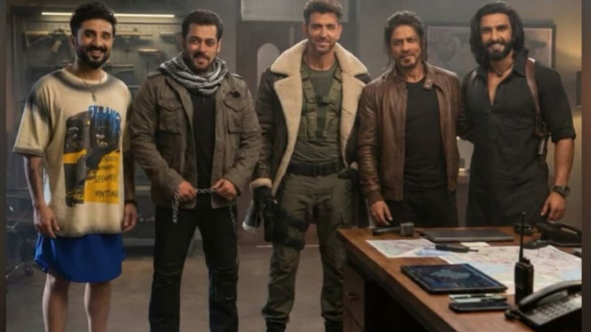 Hrithik Roshan welcomes Vir Das to Spy Universe, shares THIS message for Happy Patel