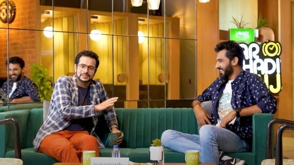 Har Ghadi Mauj season 1 episode 3 review: RJ Aakash steals the show from Ojas Rawal