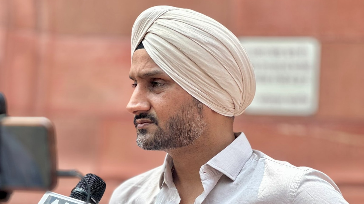 Harbhajan Singh slams India's World Cup squad choices, highlights omissions of Chahal and Arshdeep