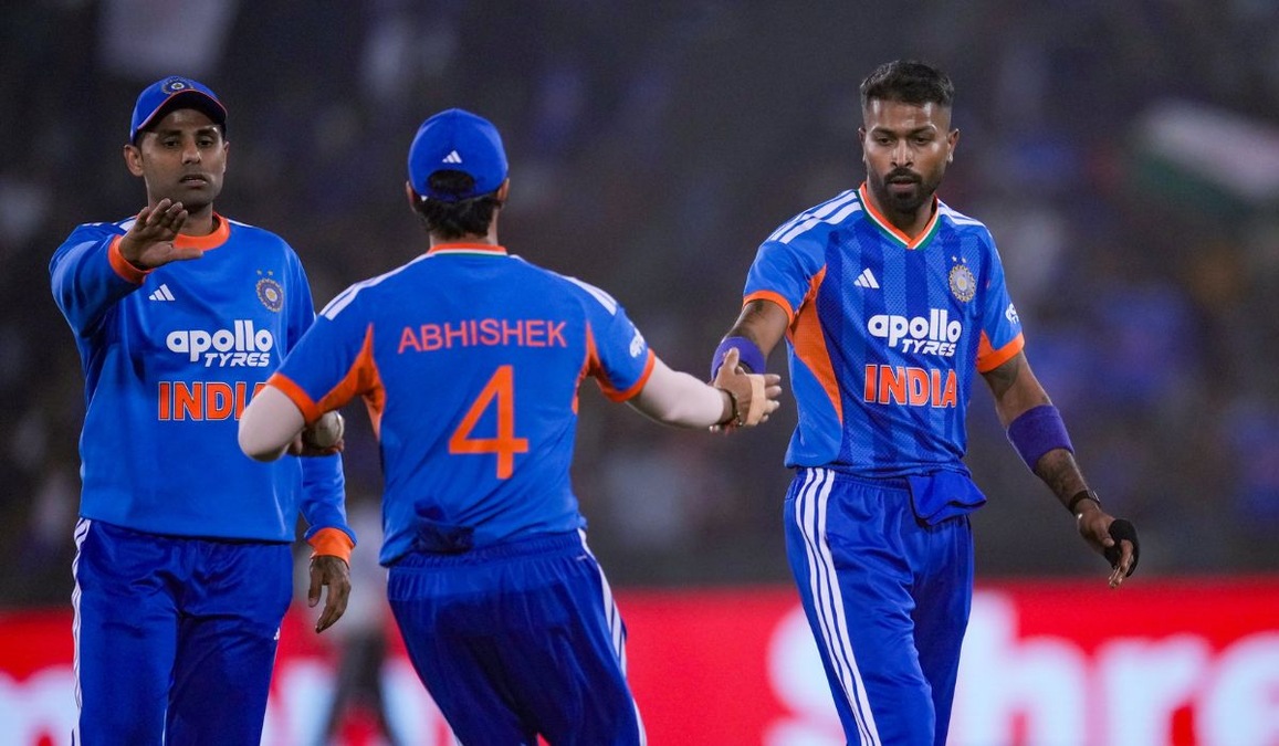 WATCH: Hardik Pandya takes blinder to dismiss Devon Conway in IND vs NZ 3rd T20I