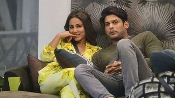 Hina Khan reminisces Bigg Boss moments with Sidharth Shukla, shares a video that tears her up