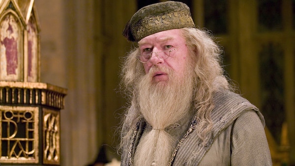 Daniel Radcliffe and the ‘Harry Potter’ cast mourn demise of ‘Dumbledore’ Michael Gambon