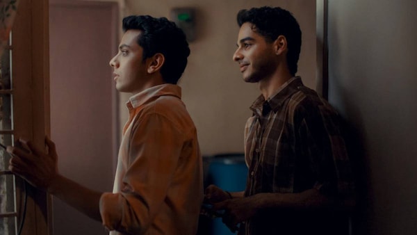 Homebound. Film still. Courtesy Dharma Productions.