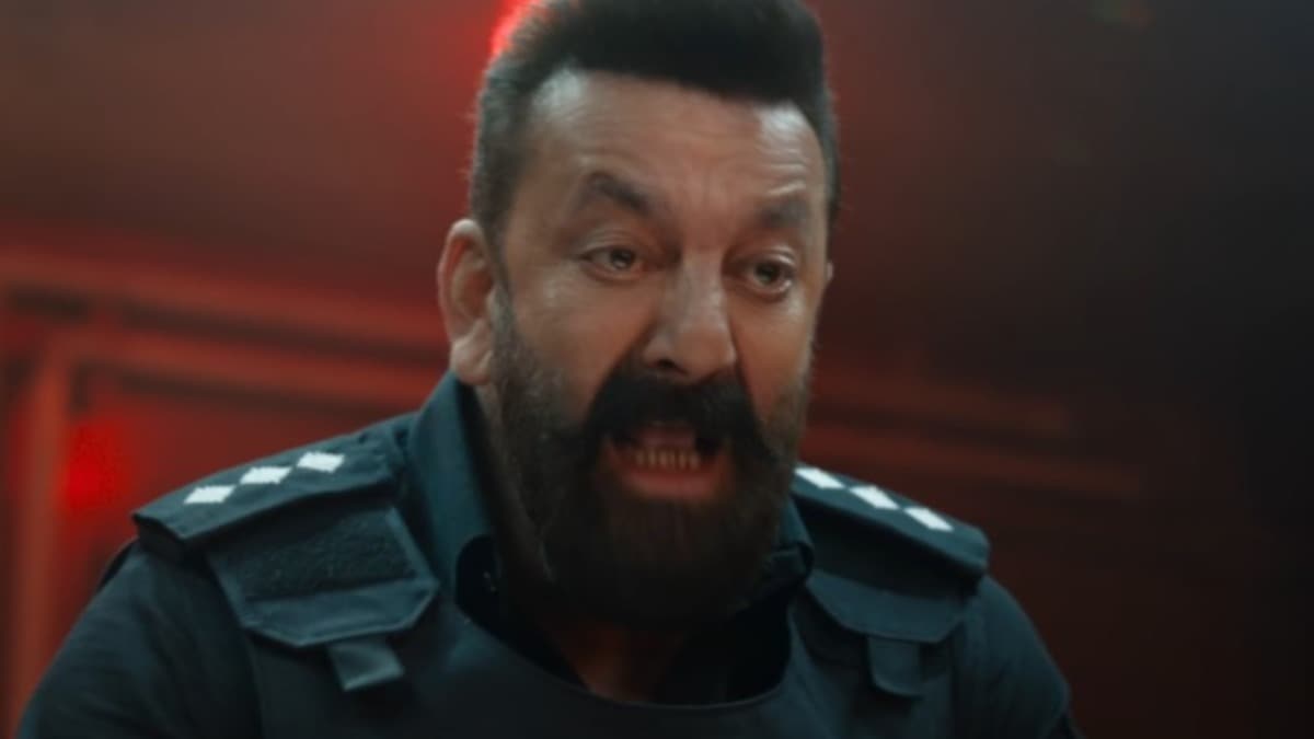 Sanjay Dutt chooses Dhurandhar over Housefull 5, shoot video goes viral