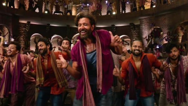 Vikram Vedha song Alcoholia: Hrithik Roshan is back with his addictive dance moves in spirited track