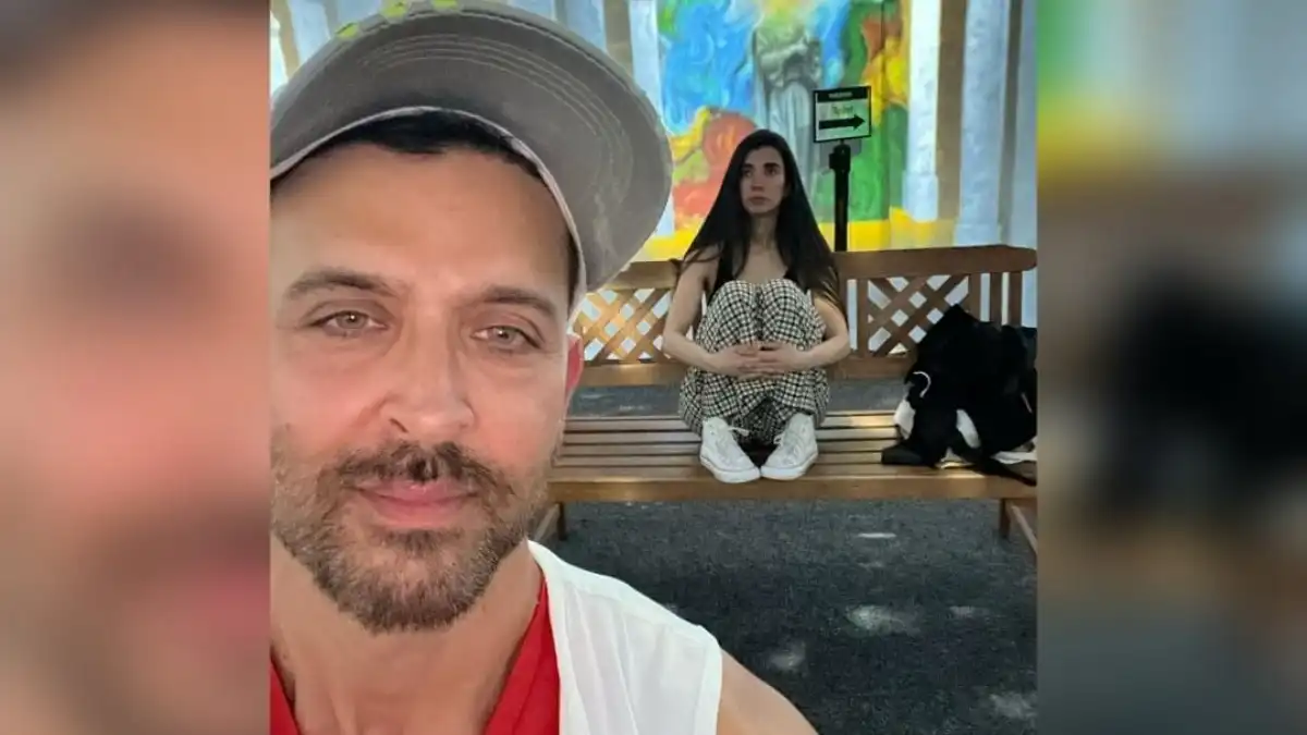 It's Insta official! Hrithik Roshan drops picture with girlfriend Saba Azad for the first time