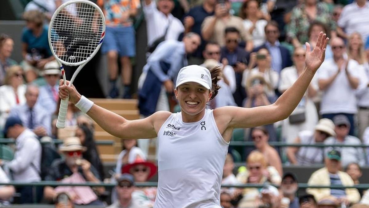 Wimbledon 2025, Day 10 Highlights: Świątek Soars; Bencic Breaks Through; Djokovic, Sinner Stay Steady