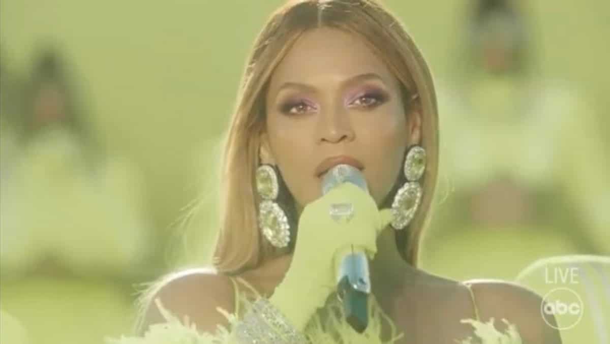 Oscars 2022 Beyonce opens ceremony with King Richard song 'Be Alive