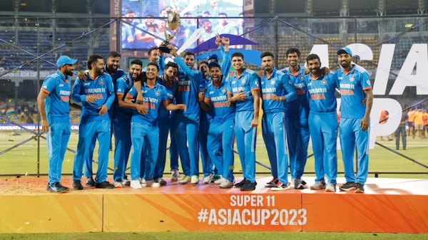 India with the Asia Cup 2023 trophy. Image | Mohammed Shami on X