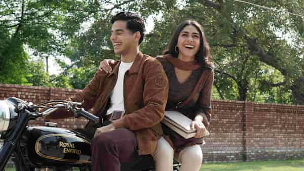 Ishaan Khatter and Mrunal Thakur in Pippa. (Image source: Amazon Prime Video)