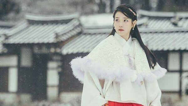 IU (Lee Ji-eun)