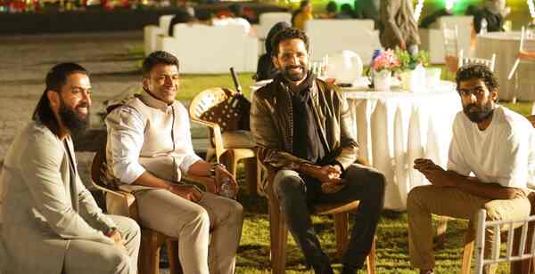 The late Puneeth Rajkumar, Vinay Rajkumar on the set of the film