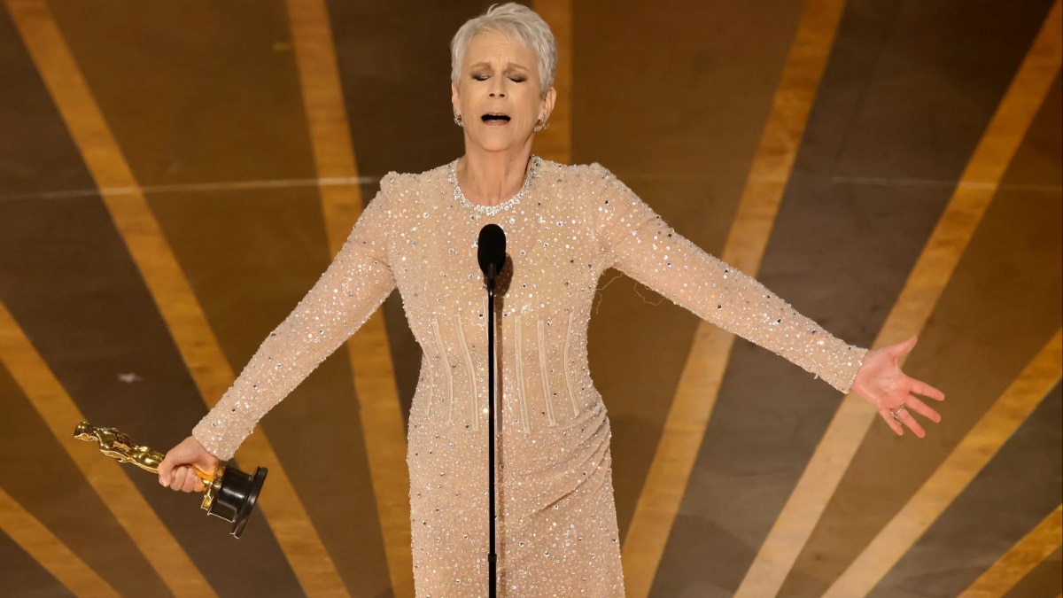 Oscars 2023 Jamie Lee Curtis wins Best Supporting Actress for role in