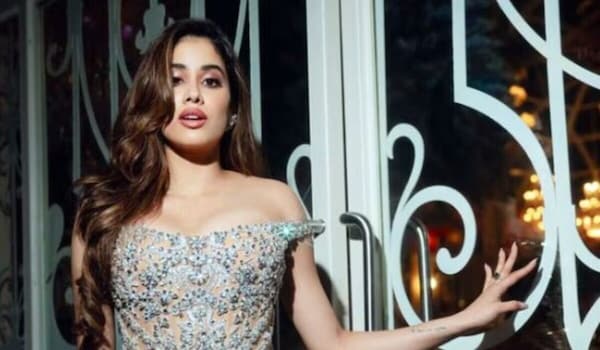 Janhvi Kapoor debuted with Dhadak (2018) opposite Ishaan Khatter