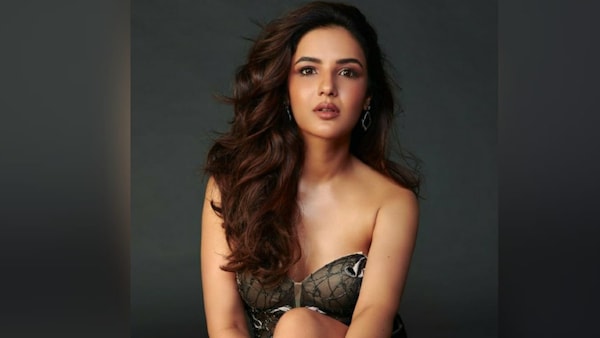 Jasmin Bhasin to start shooting for her Bollywood debut film in July?