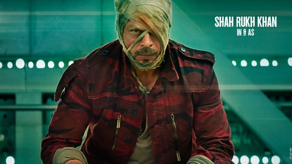 Shah Rukh Khan surprises fans with Jawan poster, nails his bandaged look